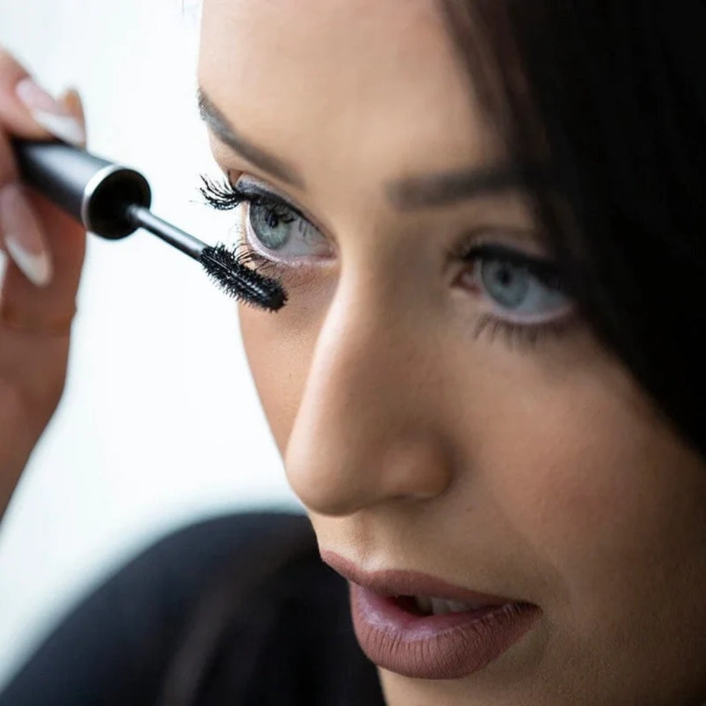 Nourish & Amplify Mascara